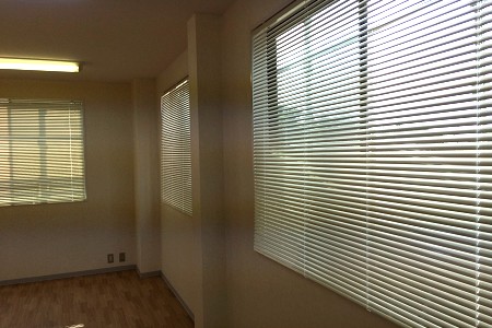 �u���C���h�ݒu