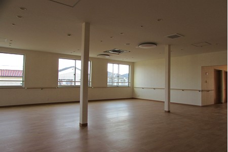 �O���[�v�z�[���@�N���X�E���H���@�{�H����