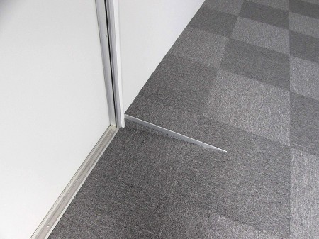 �n�`�t���A�H���@�{�H��